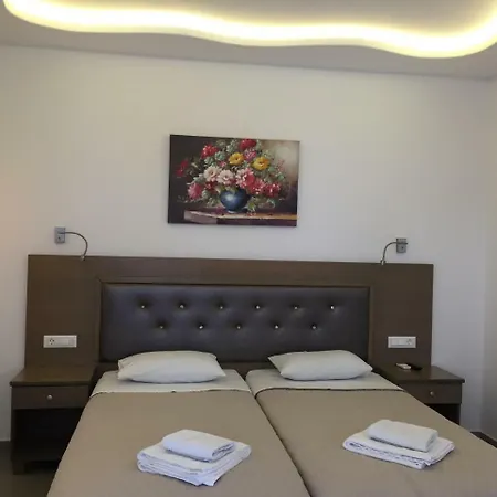 בית הארחה Diogenis Village Mykonos