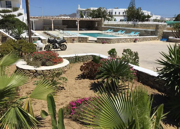 בית הארחה Diogenis Village Mykonos 4*